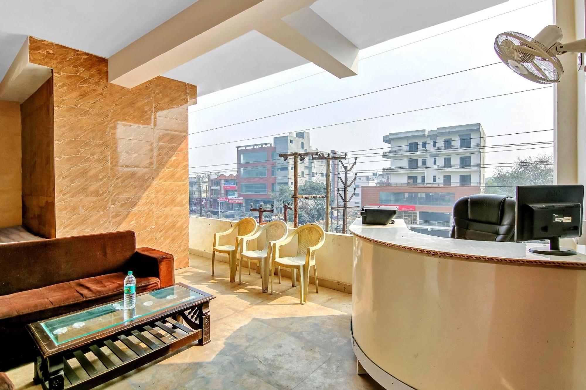 Hotel O Yash Hotel Ghaziabad Exterior foto